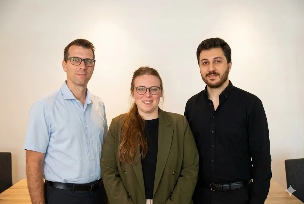 Nici (Mitte) und das Ipsom-Team